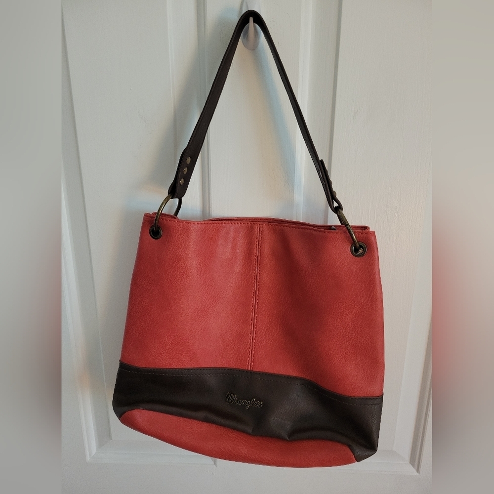 Wrangler Montana West Women's Vegan Leather Red Orange Two-Tone Hobo Purse Tote